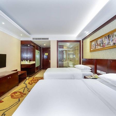 Vienna Hotel Dongguan Houjie Exhibition Center Exterior photo