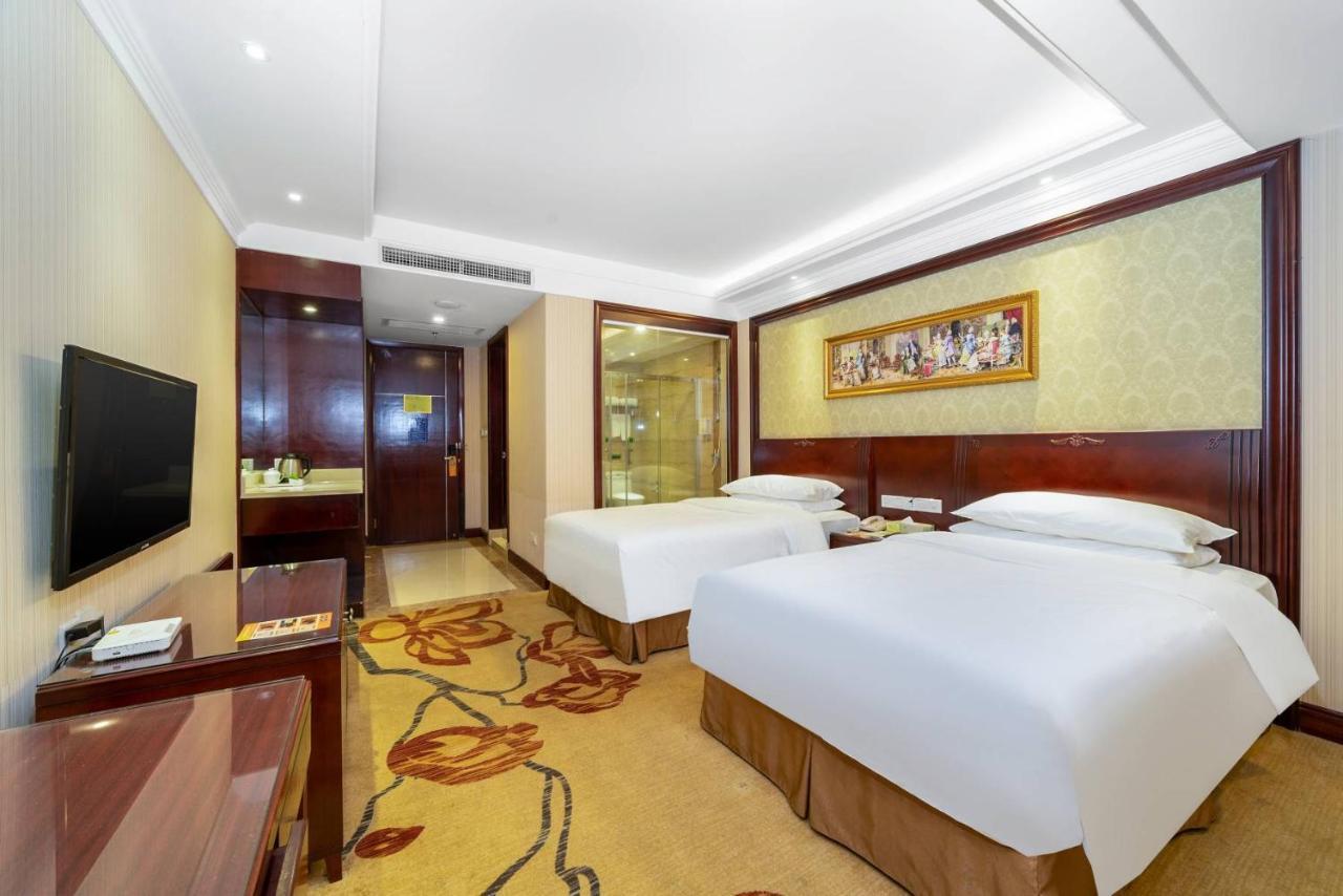 Vienna Hotel Dongguan Houjie Exhibition Center Exterior photo