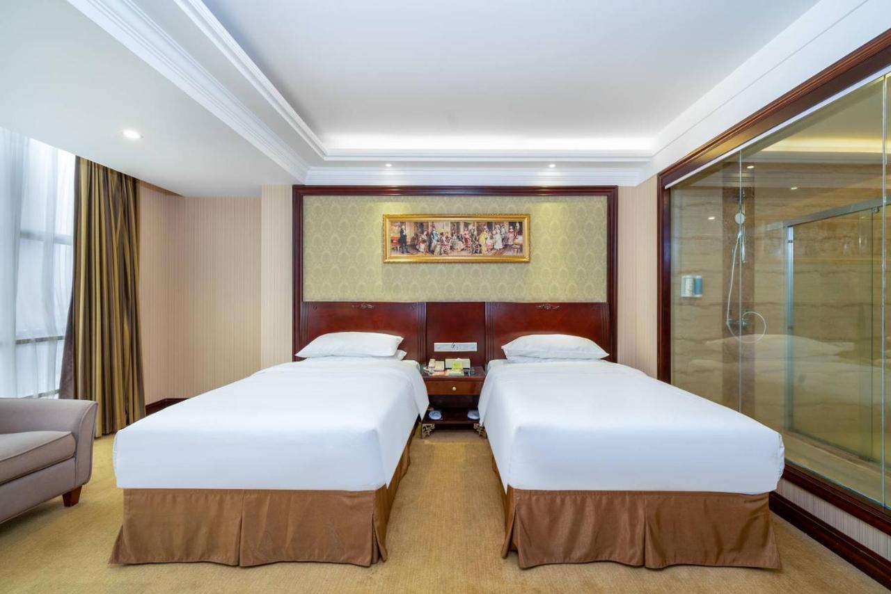 Vienna Hotel Dongguan Houjie Exhibition Center Exterior photo