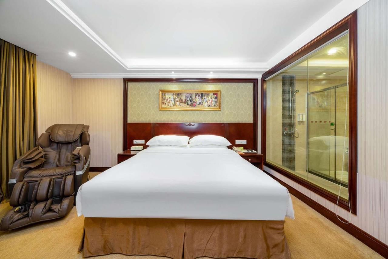 Vienna Hotel Dongguan Houjie Exhibition Center Exterior photo