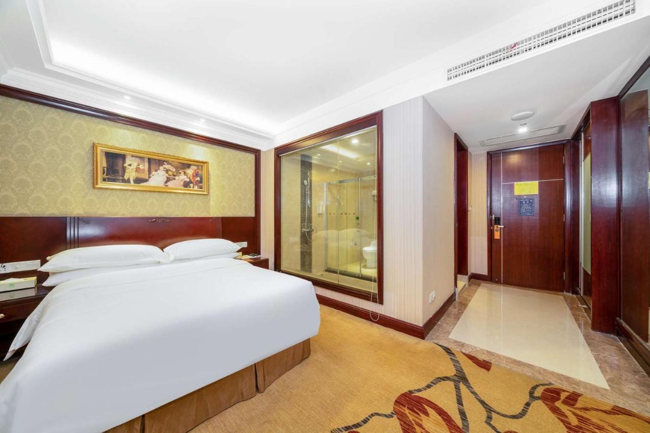 Vienna Hotel Dongguan Houjie Exhibition Center Exterior photo